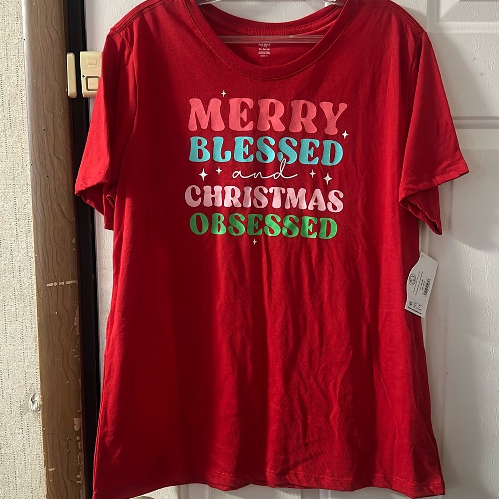HOLIDAY TIME MERRY OBSESSED CHRISTMAS TEE: RED: NEW WITH TAGS: SIZE XL (16-18)